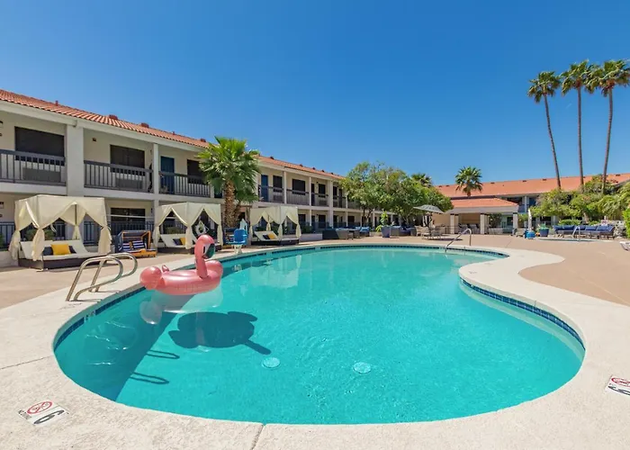 Venture On Country Club Mesa